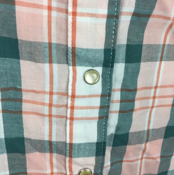 Wrangler Wrancher Pearl Snap Plaid Sleeveless Western Shirt Women's Large L EUC - Picture 10 of 11